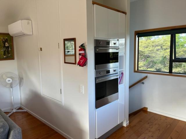Treetops Cottage At The Castle Whitianga Luaran gambar