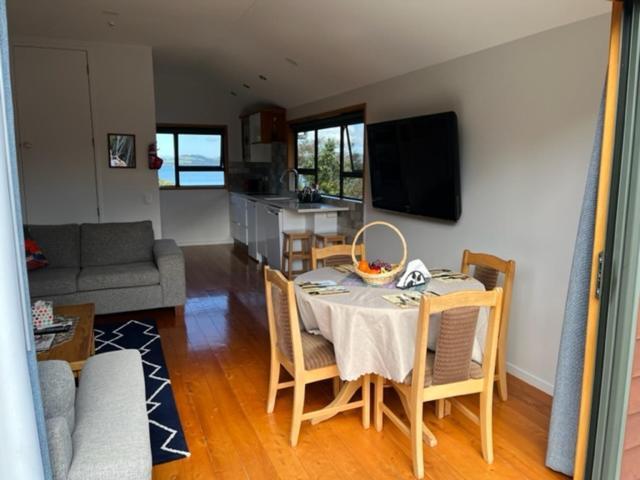 Treetops Cottage At The Castle Whitianga Luaran gambar